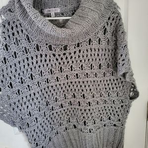 Jennifer Lopez Juniors off the shoulder Sweater